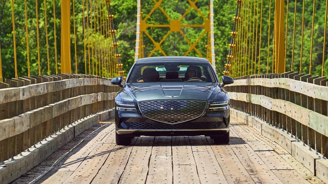 Ranking by range, the complete list of 2023 EVs available