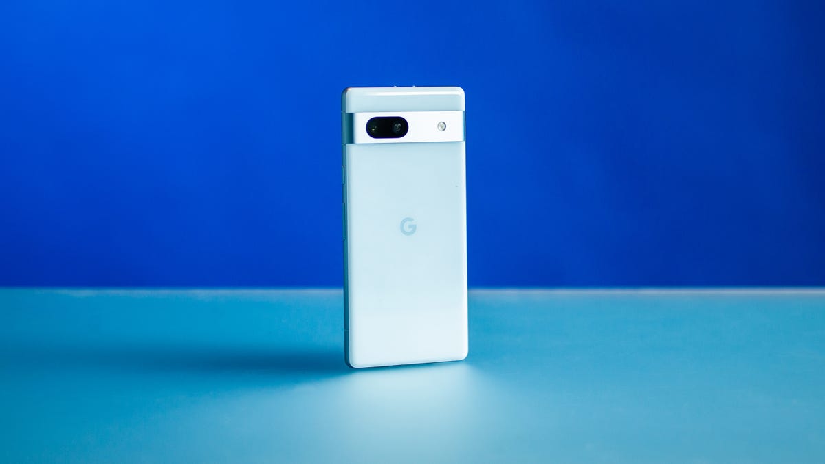 Pixel 7 vs. Pixel 7a： Google's budget-friendly phone triumphs